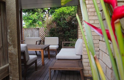 Nundah Apartment | Peaceful 2BR Walk to Cafes Near Airport & CBD