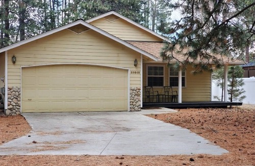 Deschutes River Woods House | Peaceful 3-bedroom house in the country with WiFi in Bend