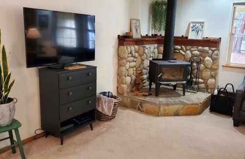 Deschutes River Woods House | Peaceful 3-bedroom house in the country with WiFi in Bend
