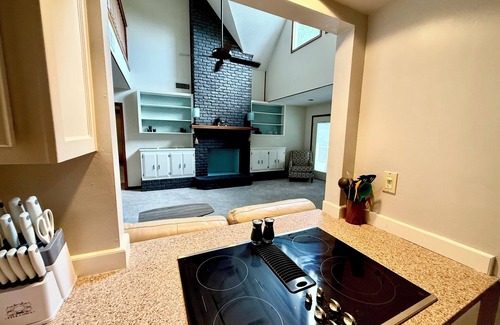 Diamondhead House | Peaceful 3-bedroom house on Golf course. Beach, casino cruisin the coast