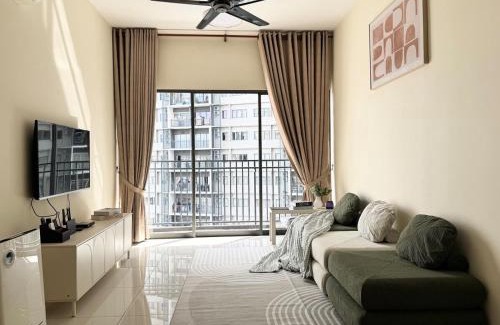 Kuala Lumpur Apartment | Peaceful 3BR 2B with Pool 10pax Wangsa Maju near Wangsa Walk