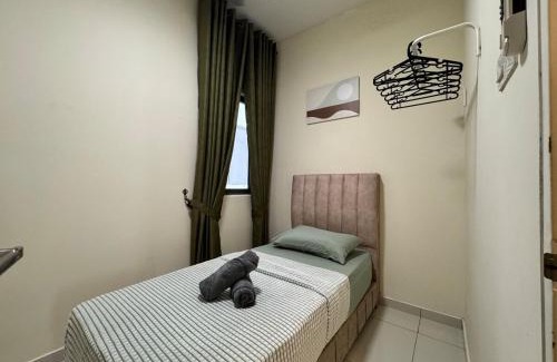 Kuala Lumpur Apartment | Peaceful 3BR 2B with Pool 10pax Wangsa Maju near Wangsa Walk