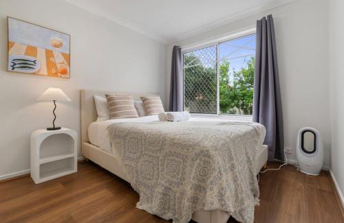 Sunnybank Hills House | Peaceful and Convenient 4BR Family Modern Retreat