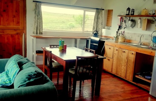Kwa Sani Cottage | Peaceful and Private country cottage with expansive berg views