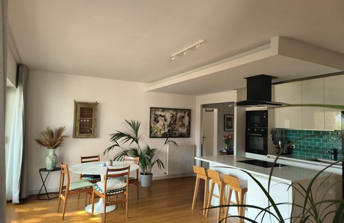 8th Arrondissement Apartment | Peaceful apartment 200m from the beach
