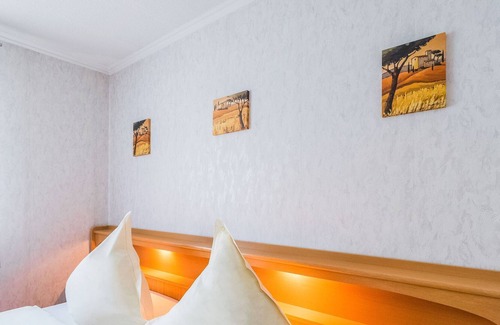 Schwalefeld Apartment | Peaceful Apartment in Schwalefeld with Garden