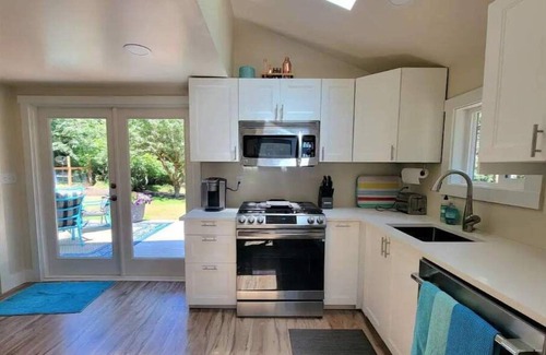 Rollingbay House | Peaceful Bainbridge Cabin