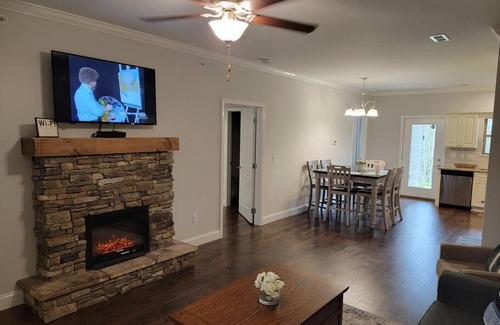 Townsend Apartment | Peaceful Bear Condo Townsend/Gatlinburg/Cades Cove