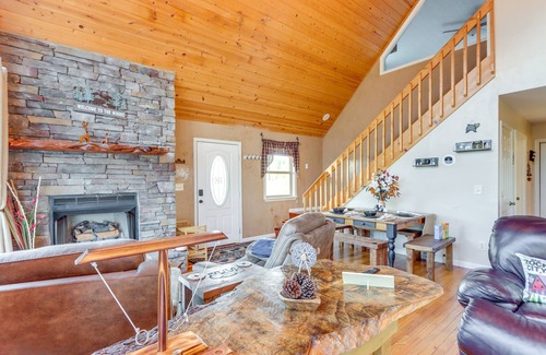 Murphy Cabin | Peaceful Cabin Retreat - 9 Mi to Murphy!