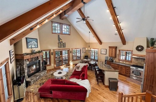 Tamarack Resort House | Peaceful Cabin with a hot tub and outdoor fireplace. Ski in ski out property.