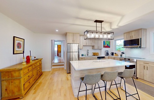 West Hyannisport House | Peaceful centrally located home near ocean, downtown w/kayak access