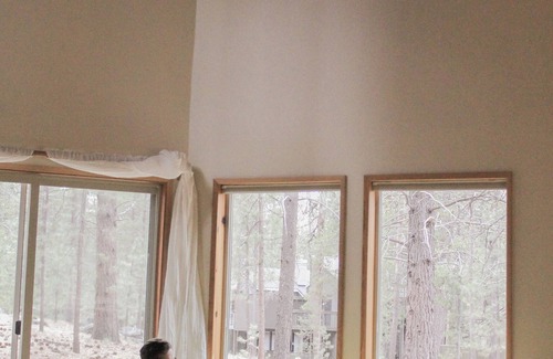 Sunriver Ski Chalet | Peaceful Chalet Home in Sunriver. 10-mimute walk to SHARC!