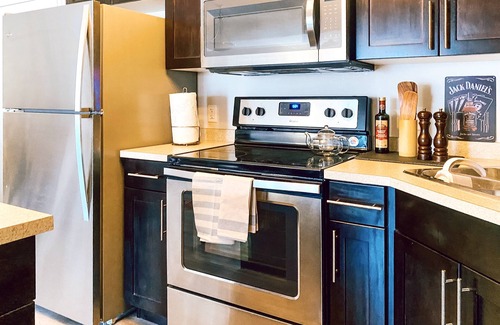 Northeast Edmonton Condo | Peaceful Clean 2Bed/2Bath by Train w Office & Balcony