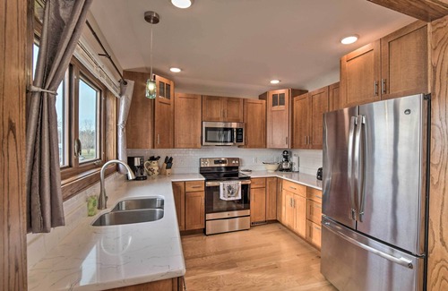 Clinton Apartment | Peaceful Clinton Retreat w/Lakefront Views!