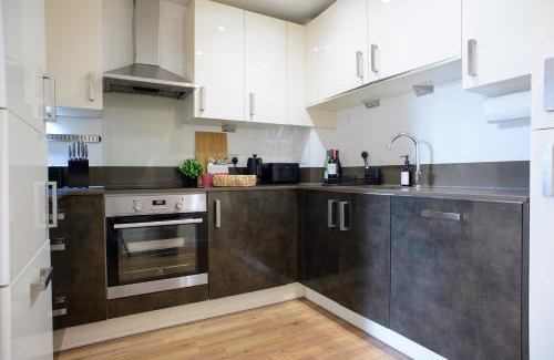Canary Wharf Apartment | Peaceful, cosy - modern 2BR - 2Bathroom Flat in Canary Wharf