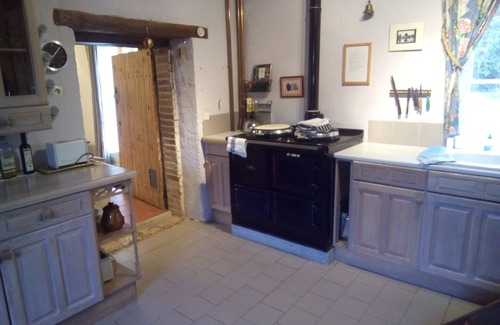 Monthou-sur-Cher House | Peaceful cottage with large garden, quiet getaway, 20 minutes Zoo St-Aignan