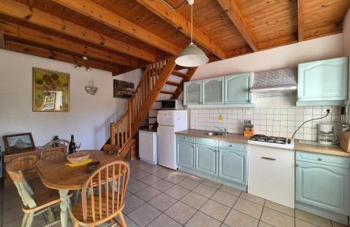 Mael-Carhaix House | Peaceful Cottage in Brittany
