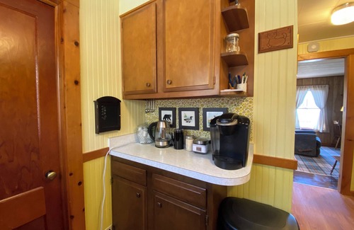 Concord Cottage | Peaceful Cottage - Relax, Kayak, Swim
