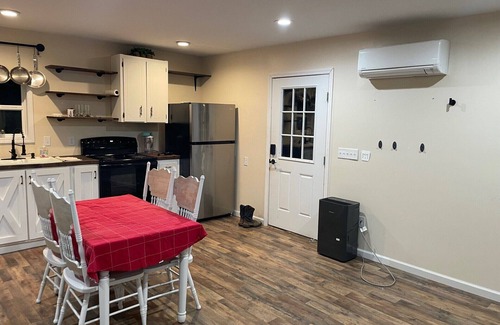 Morganton Apartment | Peaceful Cottage Retreat in the Foothills – Near Boone, Blowing Rock & Asheville