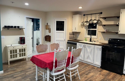Morganton Apartment | Peaceful Cottage Retreat in the Foothills – Near Boone, Blowing Rock & Asheville