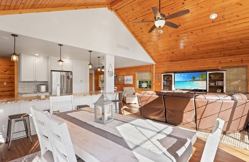 Sunrise Beach House | Peaceful Cove Retreat