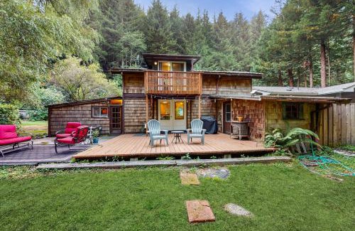 Trinidad House | Peaceful Creekside
