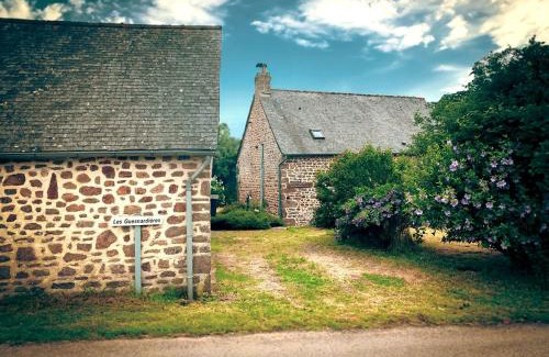 Lesbois House | Peaceful detached stone cottage