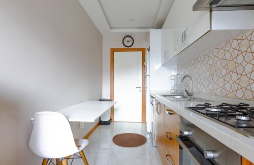 Maltepe Apartment | Peaceful Duplex Flat with Adalar View in Maltepe