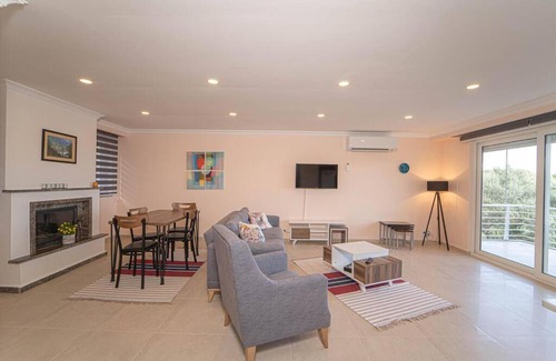 Gocek Apartment | Peaceful Duplex with Splendid View & Shared Pool in Gocek