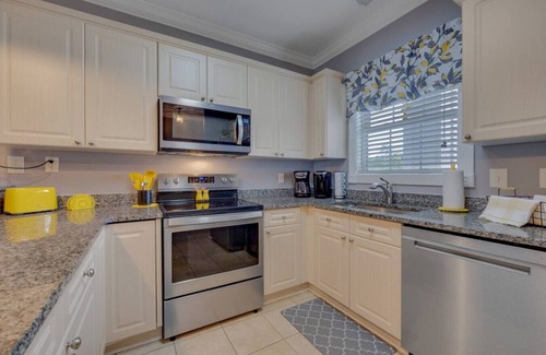 Central Myrtle Beach Apartment | Peaceful Easy Feelings