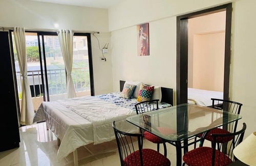 Pune Apartment | Peaceful Entire 2 BHK Free Wi Fi Parking Kharadi
