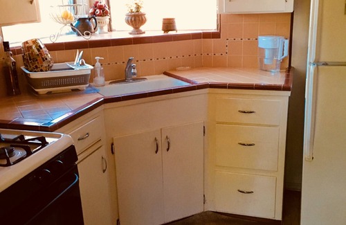 Capitola House | Peaceful Escape, Tropical Gardens, Easy Walk to Beach & Eats