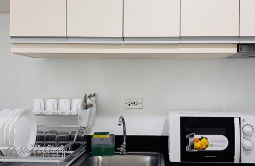 Iloilo Condo | Peaceful Escape with City Convenience