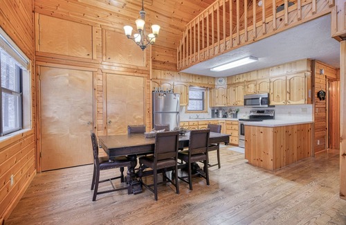 Island Park Cabin | Peaceful family cabin close to Yellowstone Park