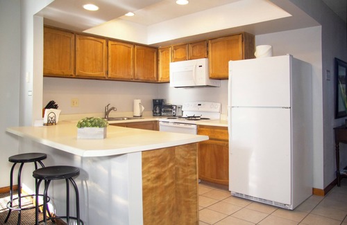 Pinetop Villa | Peaceful Family Friendly Resort Villa w Whirlpool Tub and Attached Garage