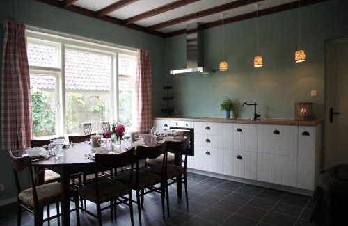 Municipality of Utrechtse Heuvelrug House | Peaceful Farmhouse in Doorn near Forest, cleaning included