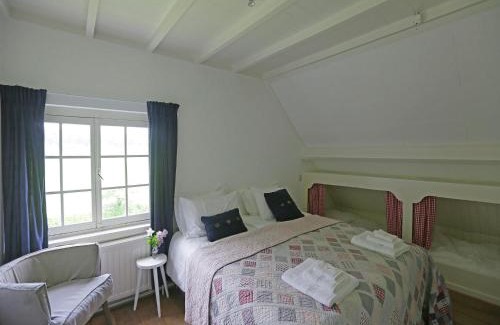 Municipality of Utrechtse Heuvelrug House | Peaceful Farmhouse in Doorn near Forest, cleaning included