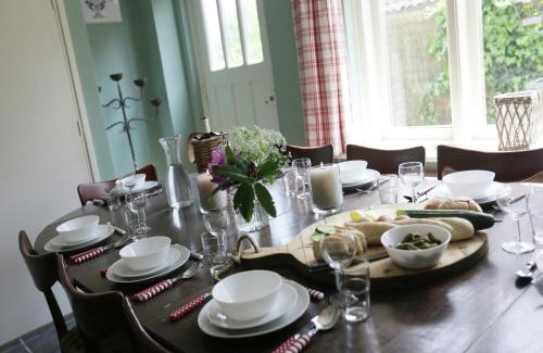 Municipality of Utrechtse Heuvelrug House | Peaceful Farmhouse in Doorn near Forest, cleaning included