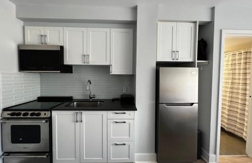 Milton Park Apartment | Peaceful Flat Downtown Montreal ッ