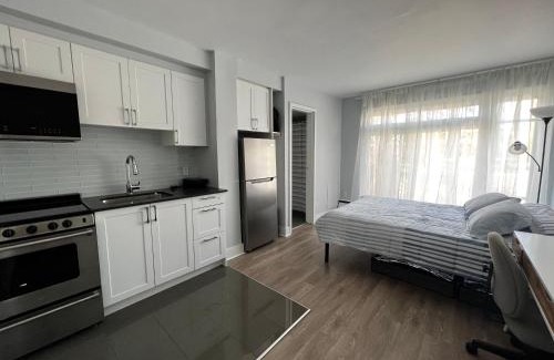 Milton Park Apartment | Peaceful Flat Downtown Montreal ッ