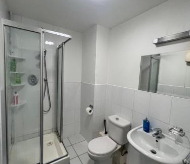 City Centre Dublin Apartment | Peaceful Flat with City View
