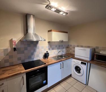 City Centre Dublin Apartment | Peaceful Flat with City View