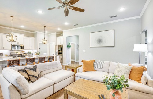 Flint House | Peaceful Flint Home, Close to Lake Palestine!
