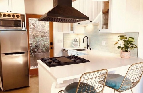 Atwater Village Apartment | Peaceful Garden Oasis, Fully Renovated & Central