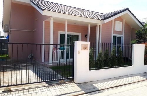 Hin Lek Fai Villa | Peaceful Getaway - Garden villa, 15 minute drive from beach