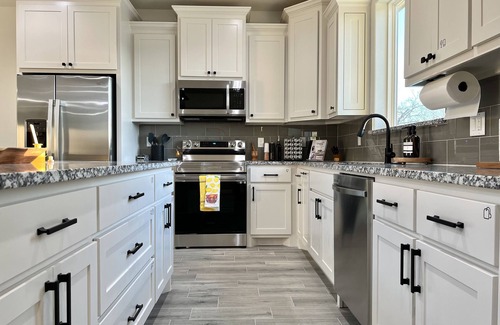 Granbury House | Peaceful Getaway in Granbury with Private Fishing & Gameroom