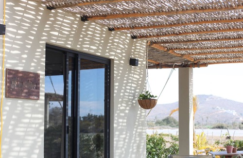 El Pescadero House | Peaceful Getaway in Pescadero