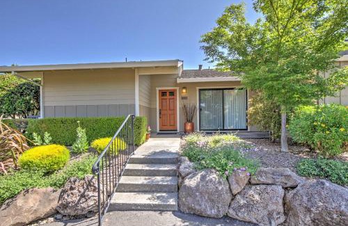 Napa House | Peaceful Getaway on Silverado Golf Course with Patio