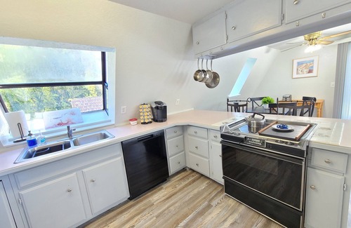 Gig Harbor House | Peaceful Hidden Gem, Couples Getaway- Gig Harbor