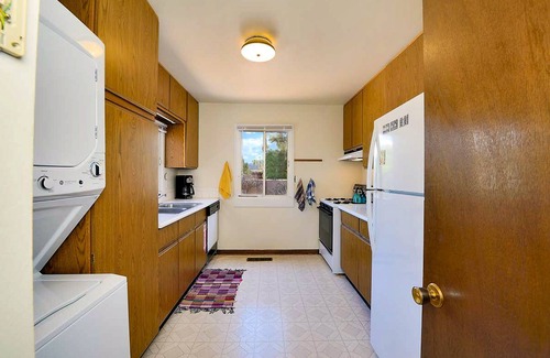 Vista Encantada Cottage | Peaceful Hilltop Casita w/Stunning Views, Close to the Historic Plaza